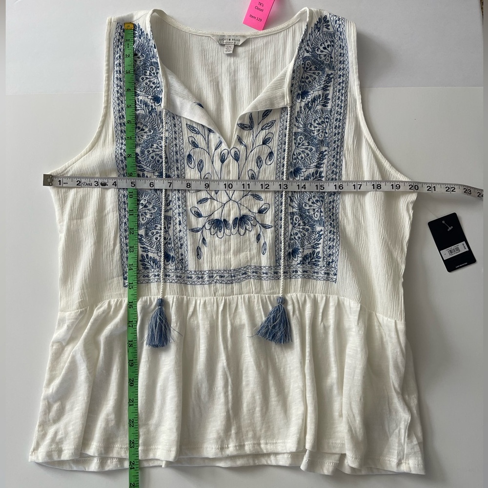 Lucky Brand Top White w/ Blue Embroidery L/G - NWT (129) - Picture 3 of 6